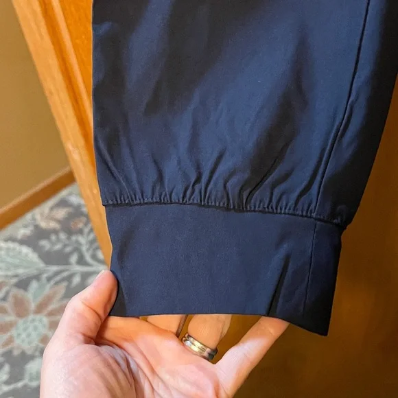 Eddie Bauer Navy Jogger Pants - Picture 4 of 11